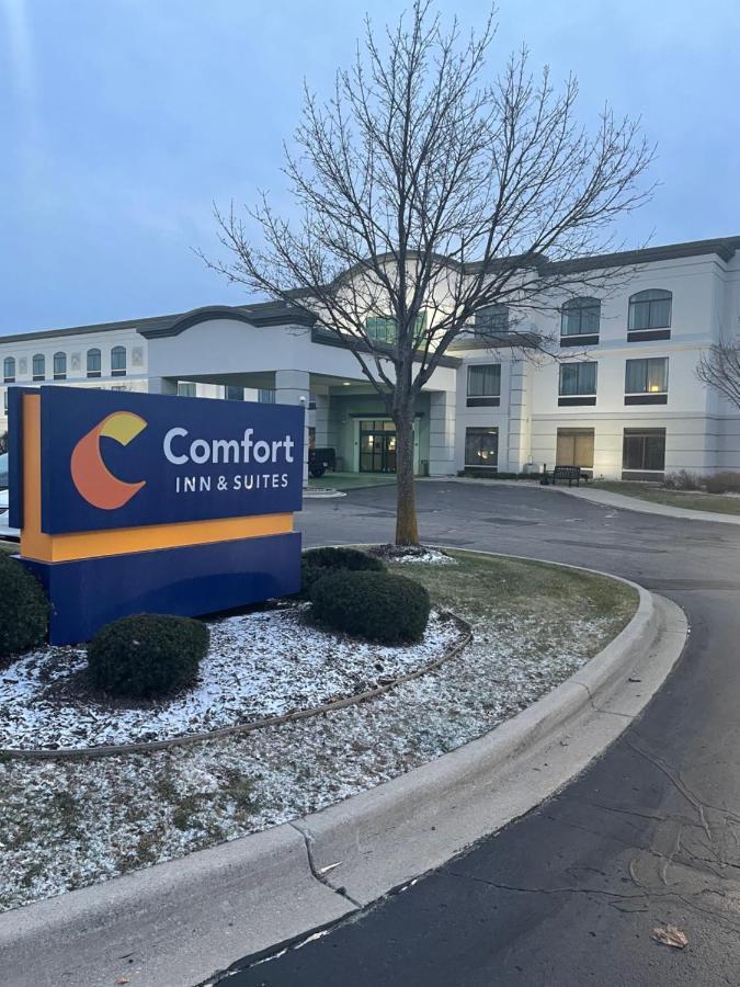 Comfort Inn & Suites Grand Blanc-Flint Exterior foto