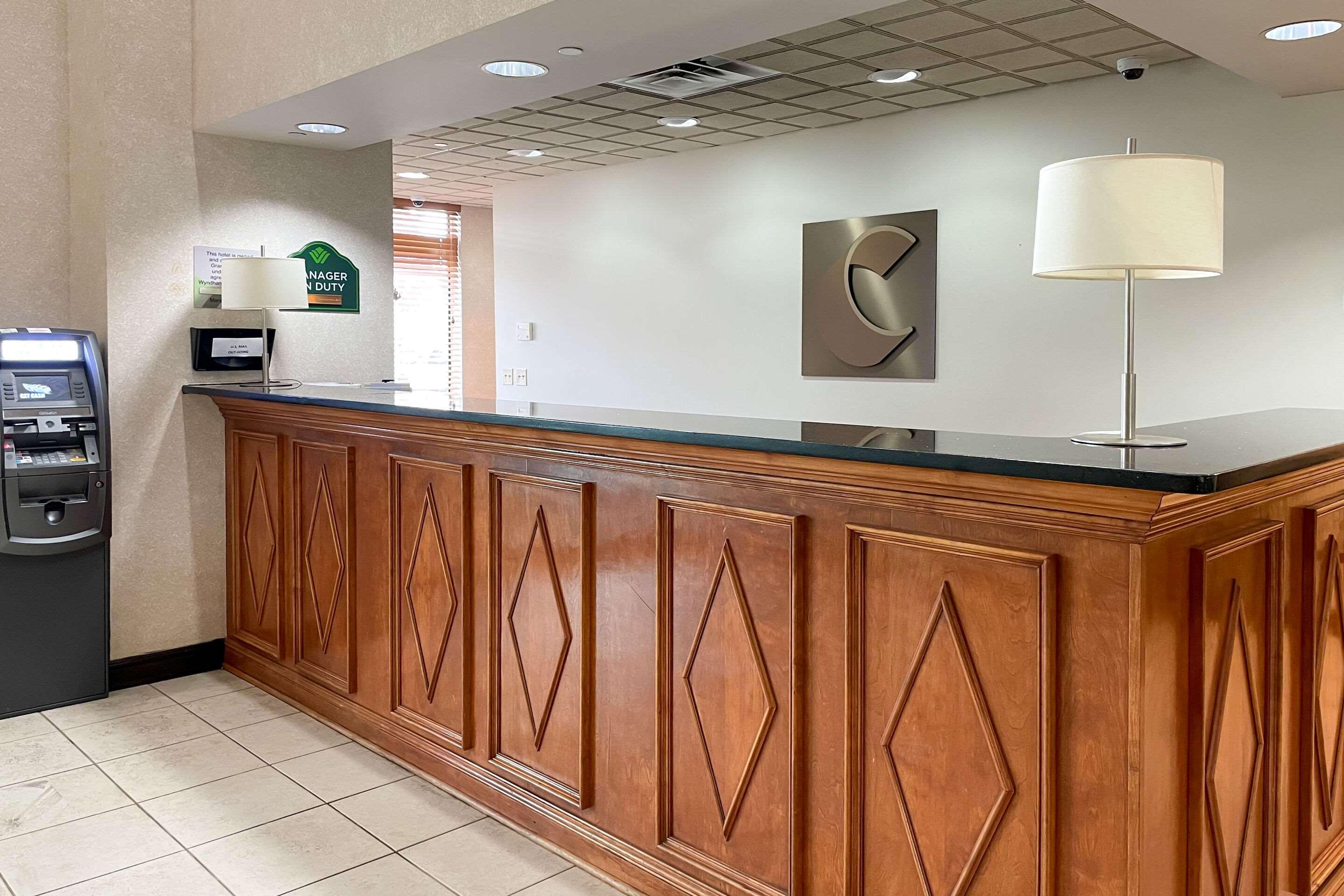 Comfort Inn & Suites Grand Blanc-Flint Exterior foto